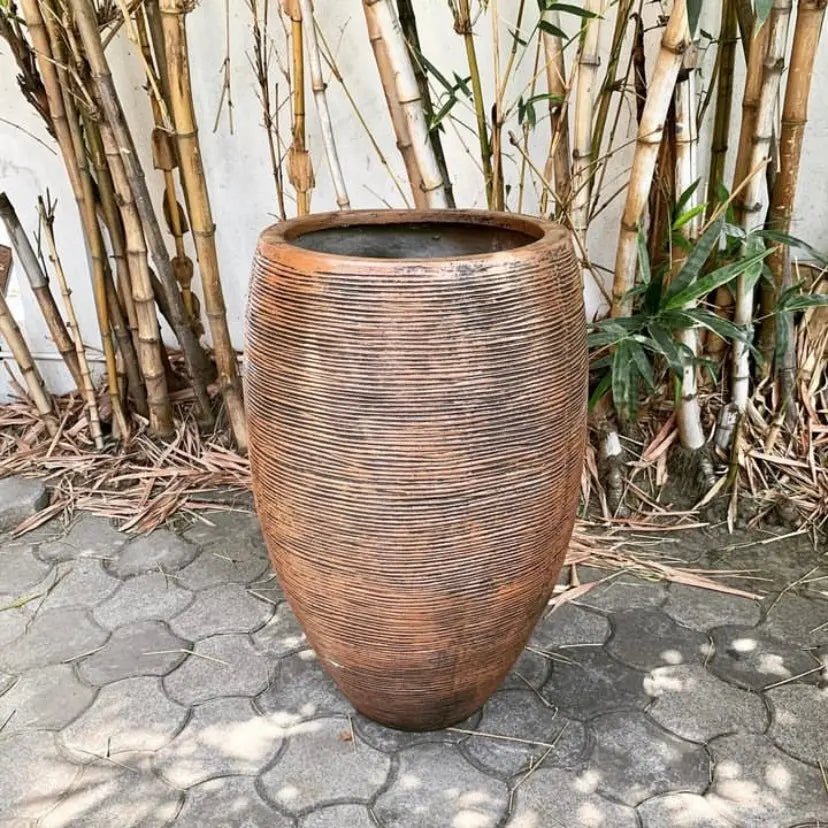 Rib round planter large - The Plant Shop